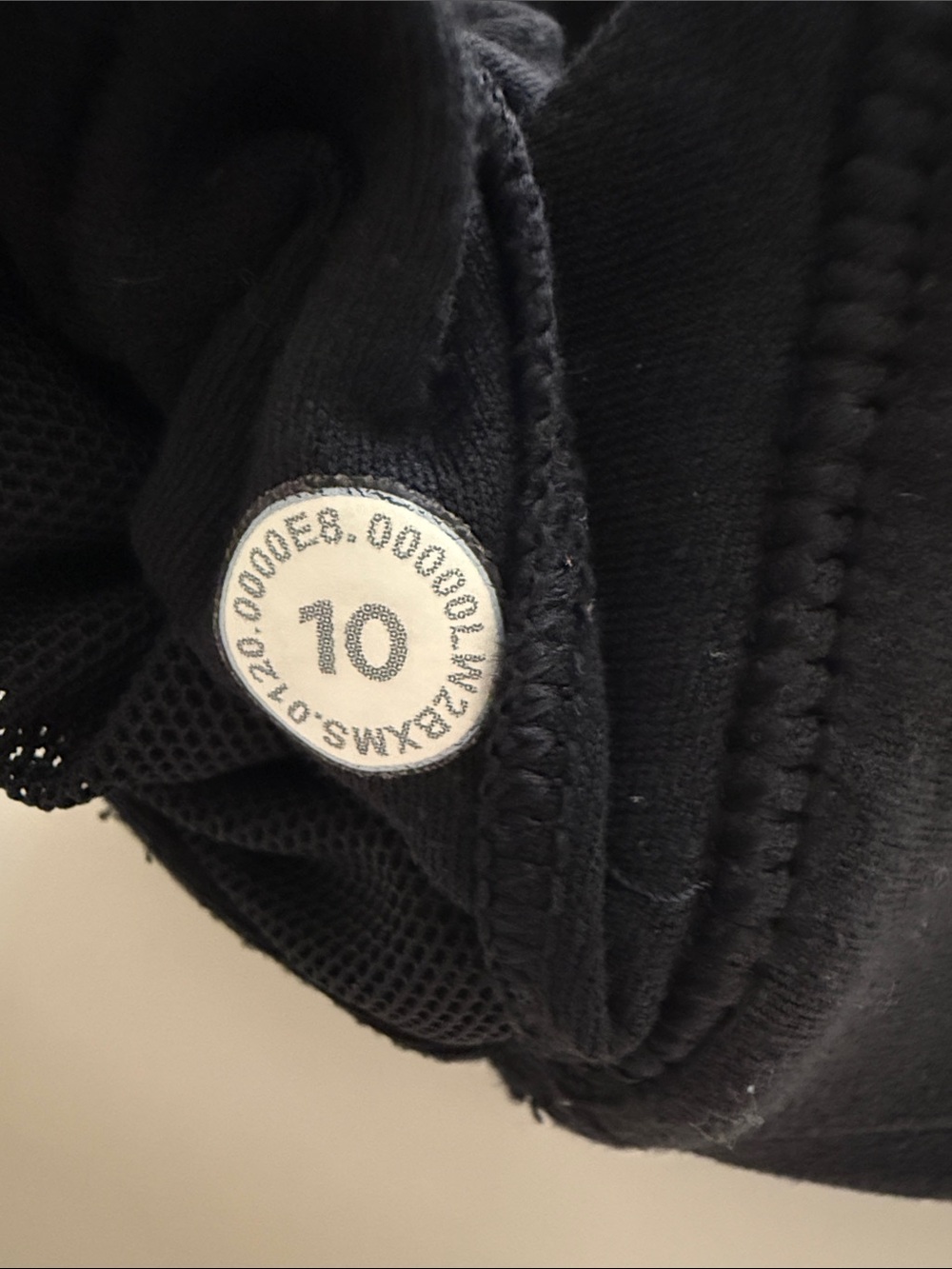 Lululemon Black Sweet Awakenings Bra Wrap w/keyhole Racerback Bralette Sz 10 - Picture 9 of 12